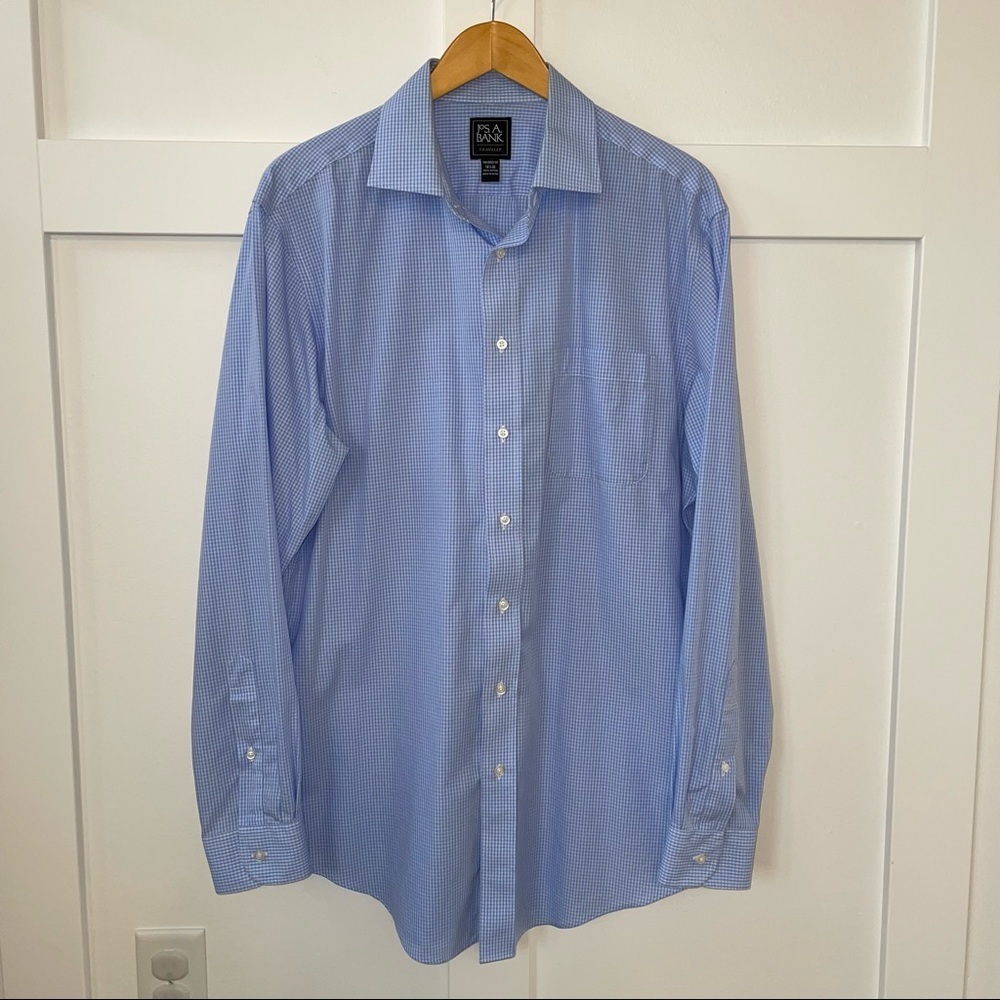 Jos A Bank Tailored Fit Traveler’s Collection Button Down